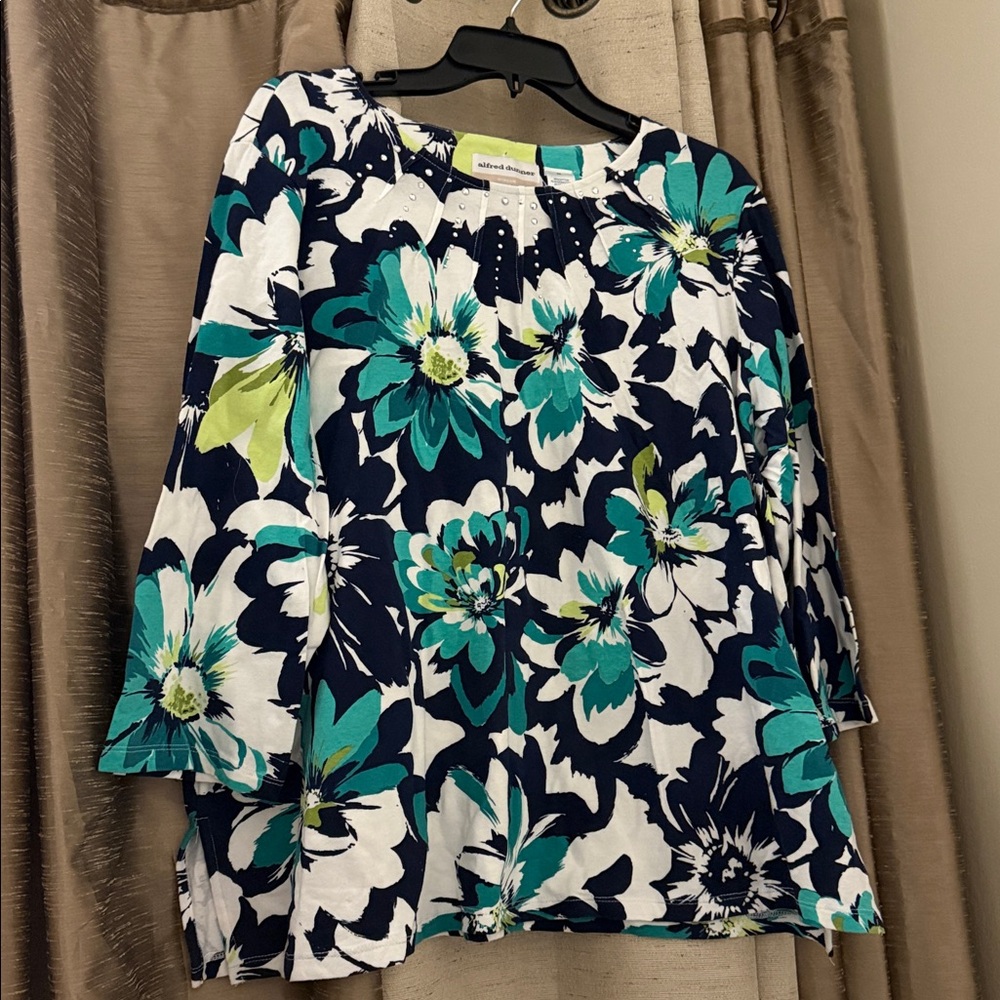 Alfred Dunner Teal, Navy & White Floral Embellished Top - Picture 3 of 6
